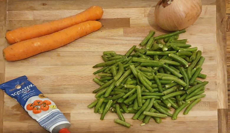 Ingredients for green beans